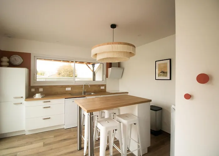 Semesterbostad Petite Maison Cosy Granville