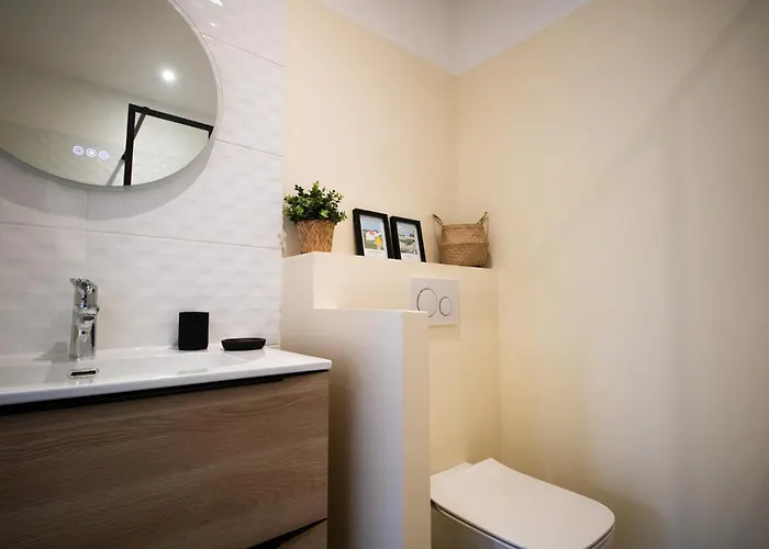 Semesterbostad Petite Maison Cosy Granville